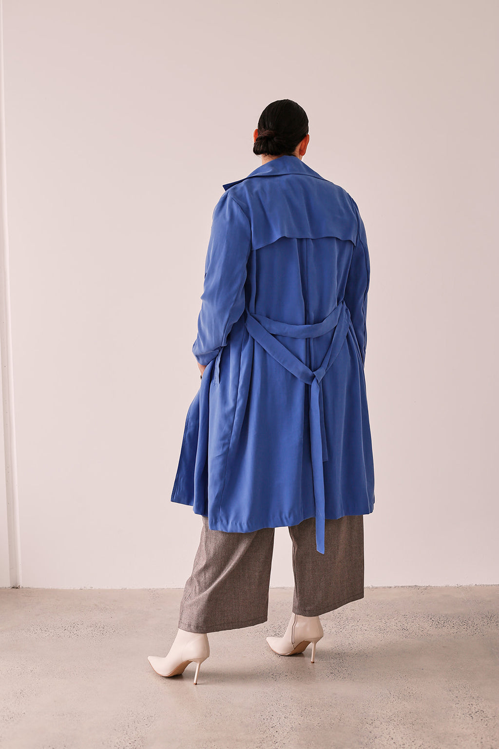 Vanessa Unstructured Trench in Azure Blue — back detail