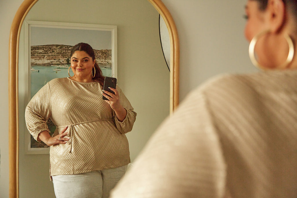 Ava Metallic Knit Top — Champagne